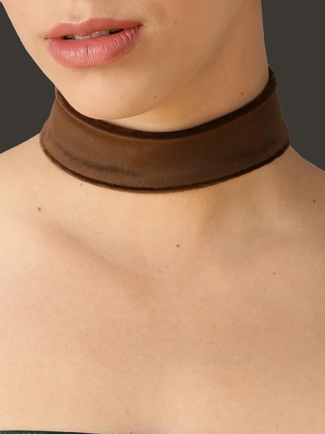 Black Choker Necklaces for Women, Wide Velvet Thick 90s Ribbon Neck Collar