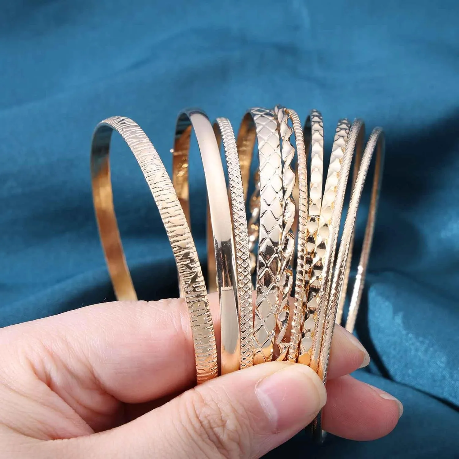 Boho Gold Bangle Bracelet Filled Hammered Bracelet Texture Stacking Bracelet Thin Round Bangle Bracelets Hinged Classic Bracelet Jewelry Set for Women(Gold1)
