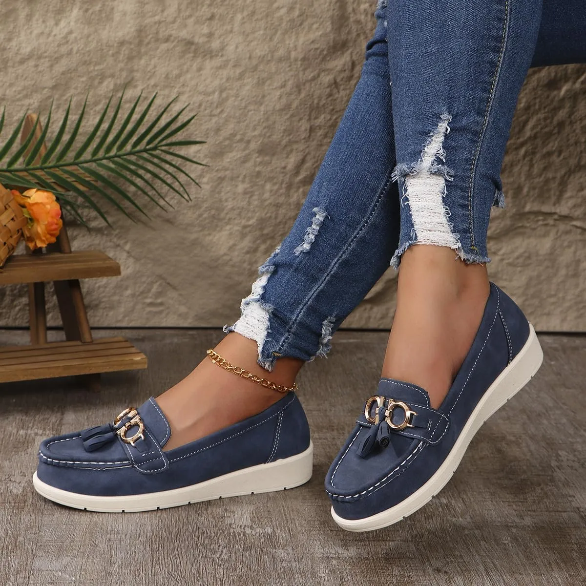 Geerta Women's Moccasins Cute Fashion Chain Decorated Round Toe Low Top Shoes Orthopedic Sandals, Casual Comfortable Lightweight Slip on Shoes, Female Solid All-Match Loafers Beach Travel, Daily Wear