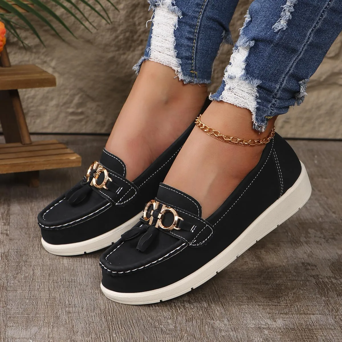 Geerta Women's Moccasins Cute Fashion Chain Decorated Round Toe Low Top Shoes Orthopedic Sandals, Casual Comfortable Lightweight Slip on Shoes, Female Solid All-Match Loafers Beach Travel, Daily Wear