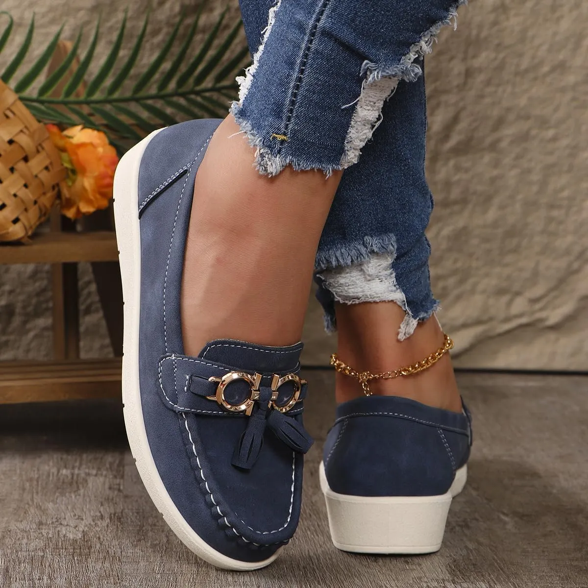 Geerta Women's Moccasins Cute Fashion Chain Decorated Round Toe Low Top Shoes Orthopedic Sandals, Casual Comfortable Lightweight Slip on Shoes, Female Solid All-Match Loafers Beach Travel, Daily Wear