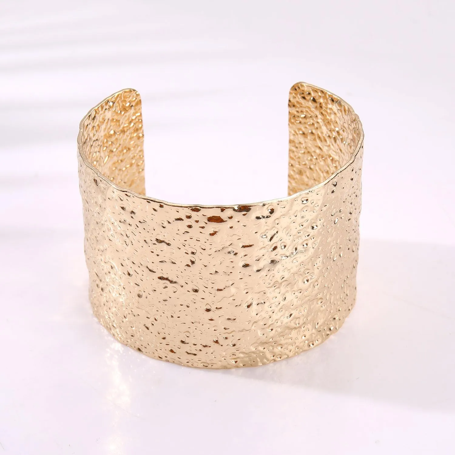 HEIDKRUEGER Chunky Gold Cuff Bracelets Hammered Textured Open Cuff Bangle Bracelet for Women Wave Irregular Statement Bracelet Jewelry