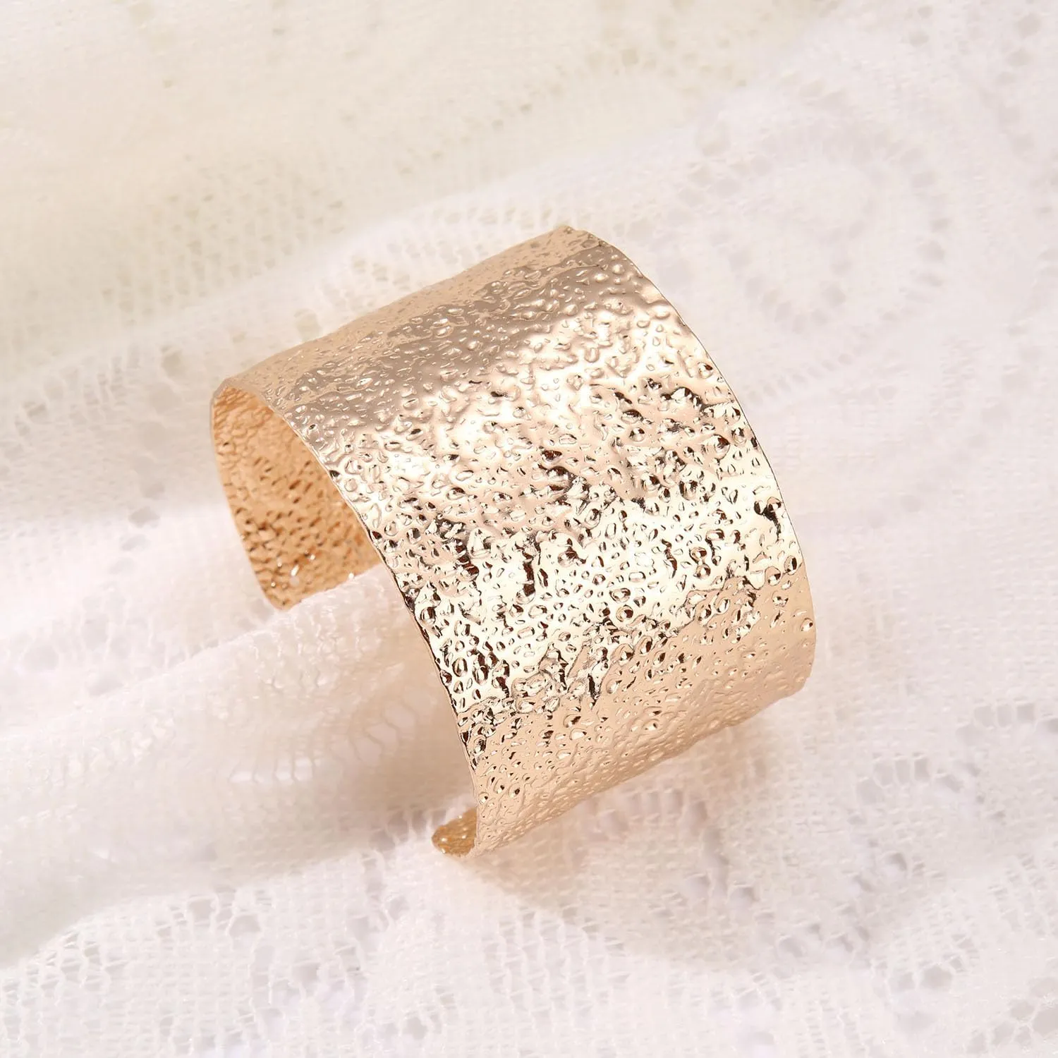 HEIDKRUEGER Chunky Gold Cuff Bracelets Hammered Textured Open Cuff Bangle Bracelet for Women Wave Irregular Statement Bracelet Jewelry