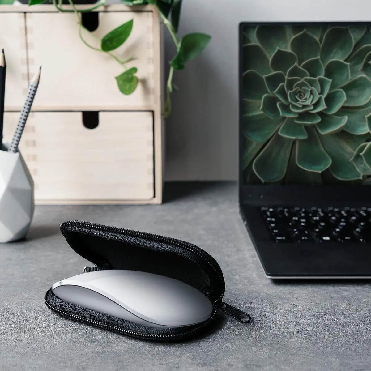 kwmobile Neoprene Case Compatible with Apple Magic Mouse 1/2 - Case Bag - Don't Touch My Mouse White/Black