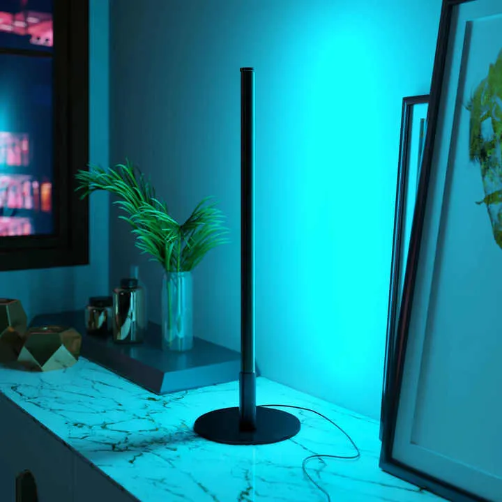RGB مصباح طاولة الشمال أباجورة غرفة نوم . RGB Table Lamp Nordic Simple Bedroom Lamp LED Table