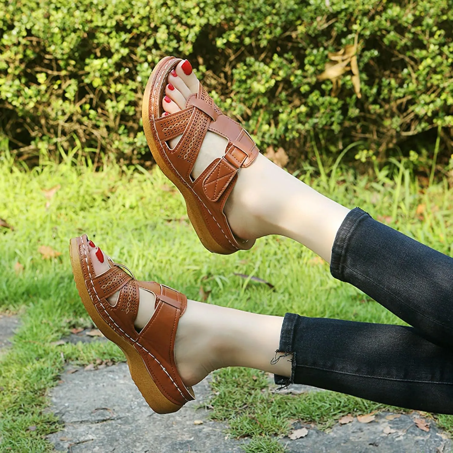 SuanlaTDS Orthopedic Sandals for Women Summer Comfortable Wedge Platform Walking Sandals with Arch Support Casual Outdoor Flat Open Toe Low Heels Wedges Slip On Slide Sandals Slippers