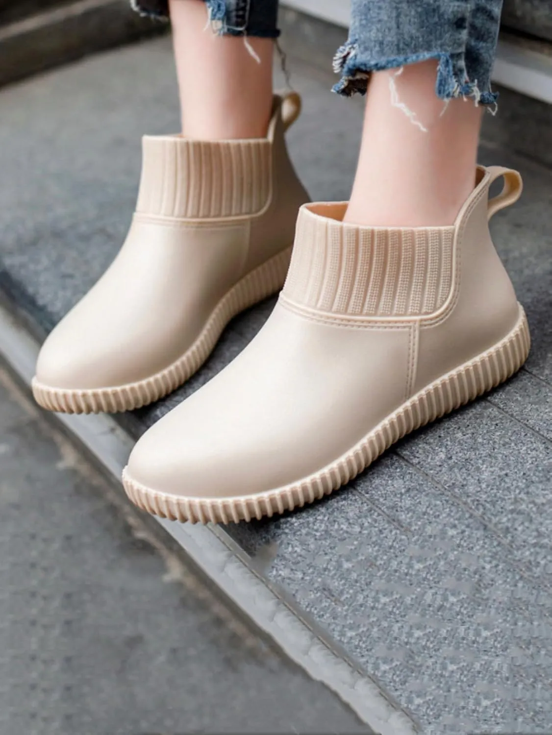 Women's Waterproof Non-Slip Flat Rain Boots - Slip-On Rubber Shoes for Outdoor Work and Play